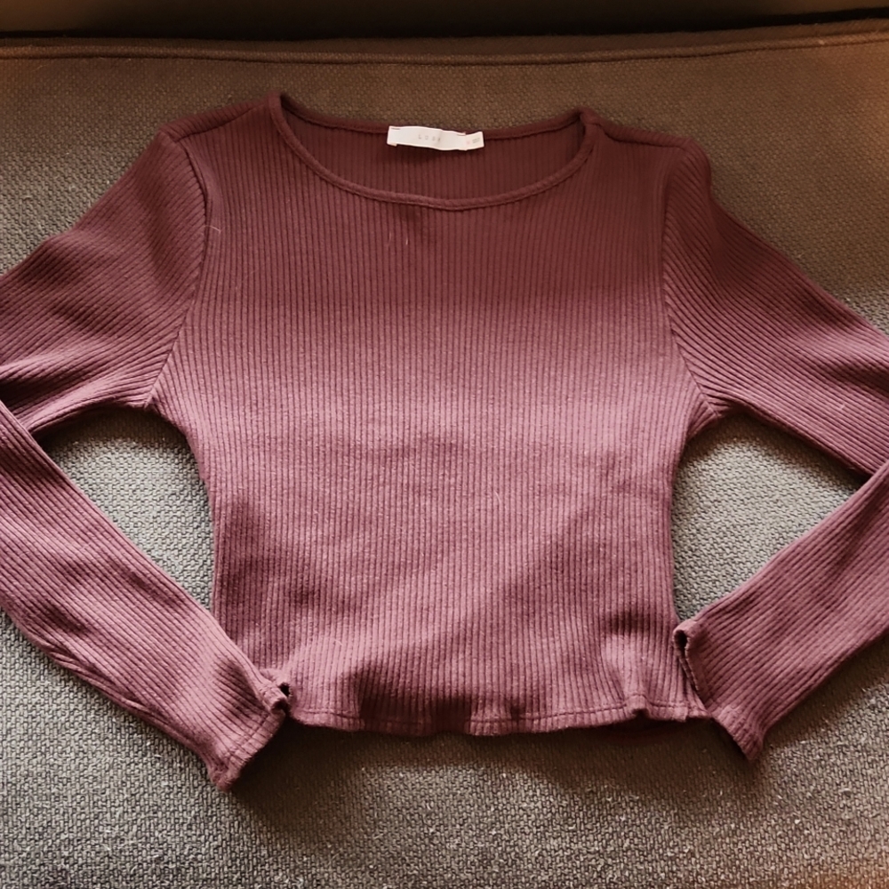 Lush ribbed tight fitting cropped long sleeve shirt womans size medium